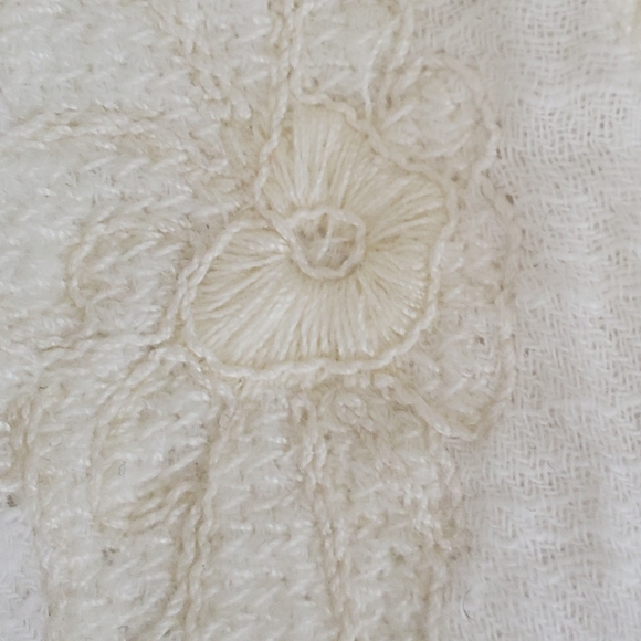 NWT ZARA- ROMPER WITH FLORAL EMBROIDERY - Picture 5 of 8